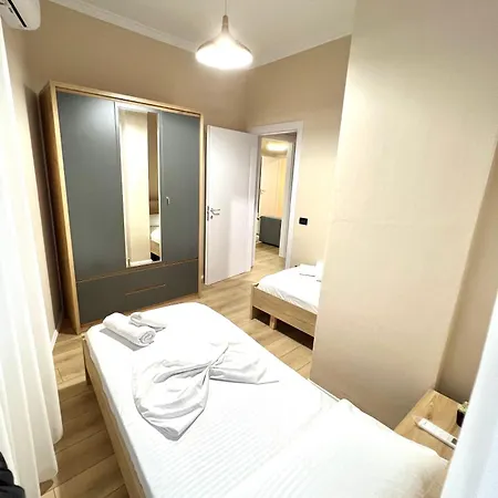 New Bazaar Cozy Apartment 2 Dajti View Tirana Buitenkant foto