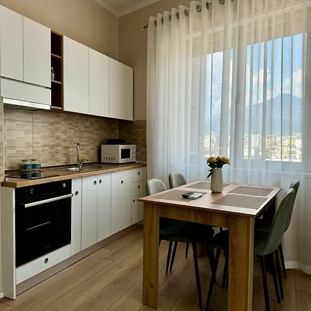 New Bazaar Cozy Apartment 2 Dajti View Tirana Buitenkant foto